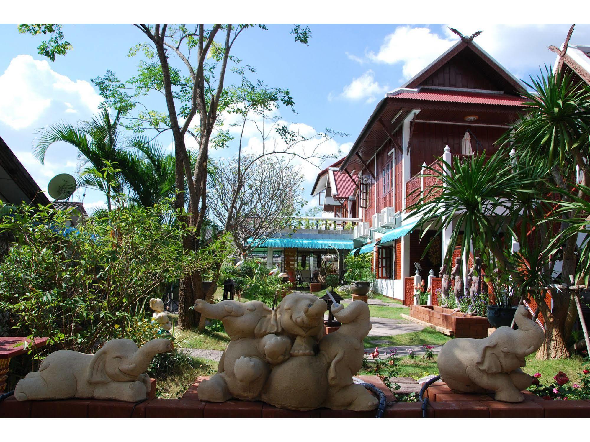 Grand Lanna Hotel Chiang Mai Dış mekan fotoğraf